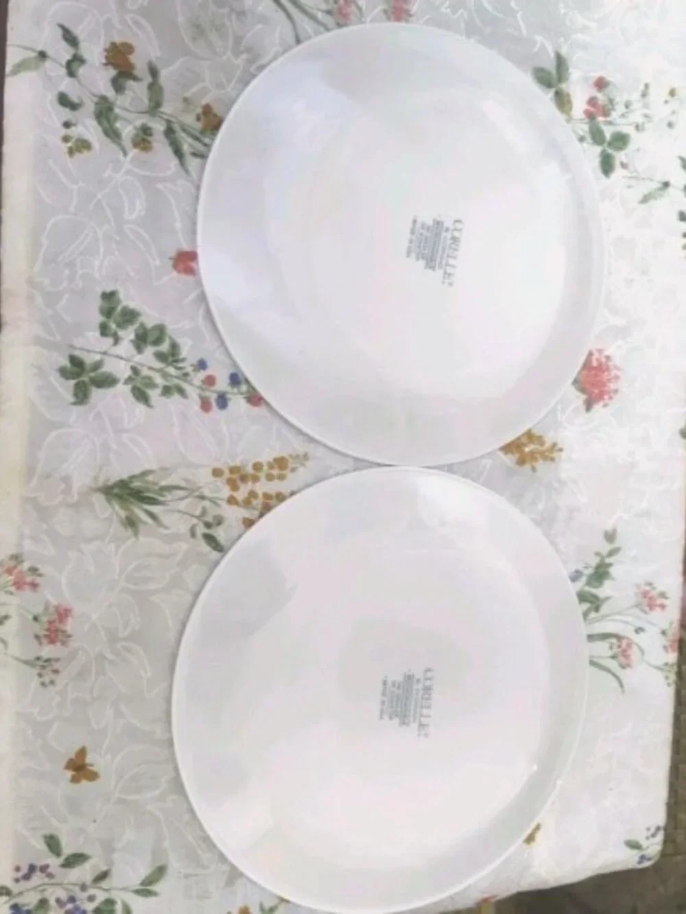 Lot of 6 Vintage Corelle Black Orchid Salad Plates 8 1/2 